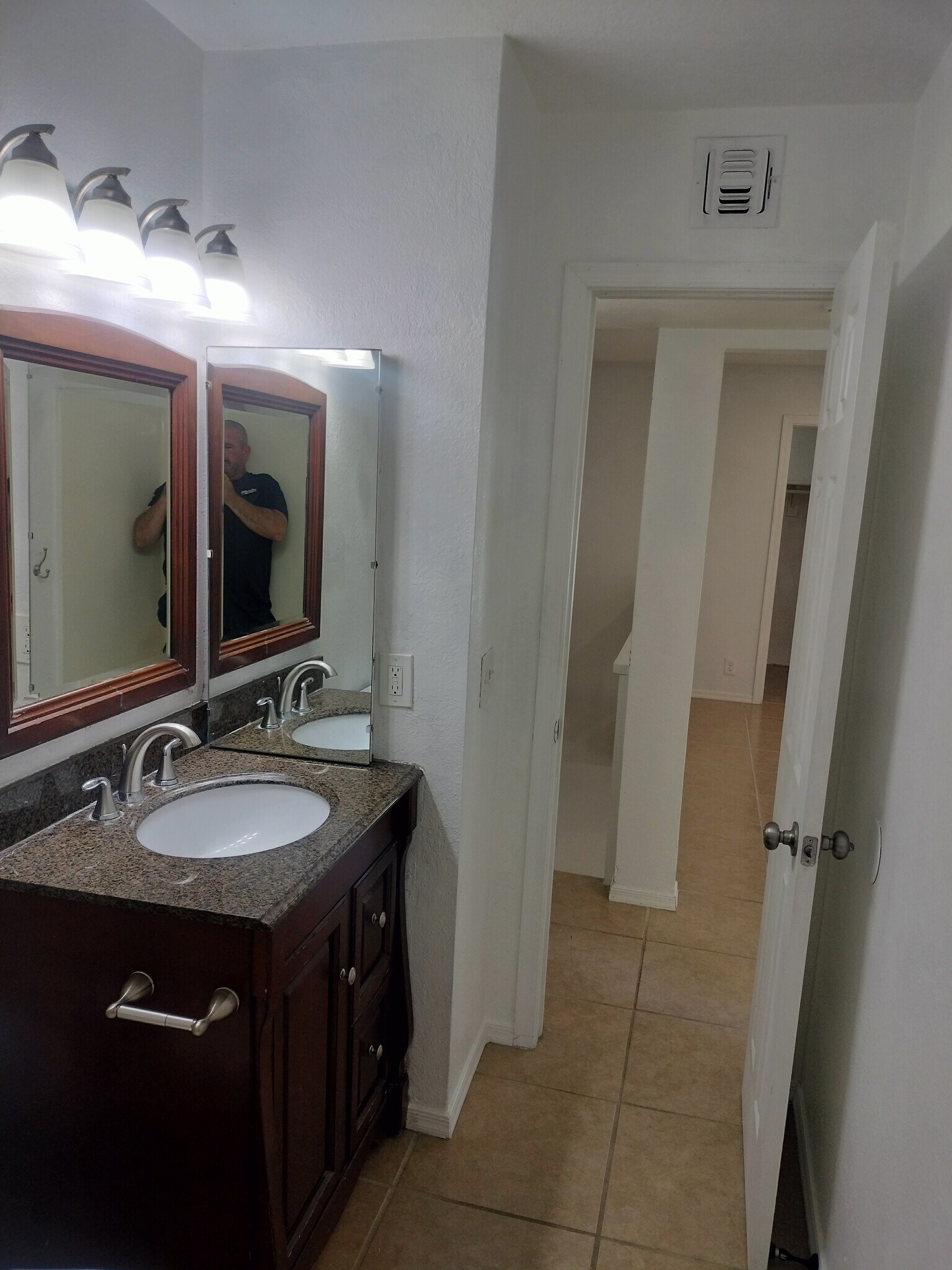 Upstairs bathroom - 1342 W Emerald Ave