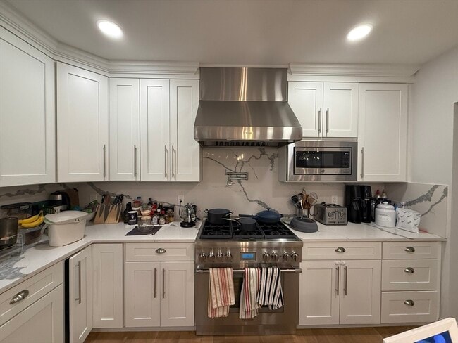 Building Photo - 34 Jamaica Rd