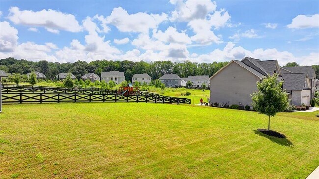 Building Photo - 3695 Andover St