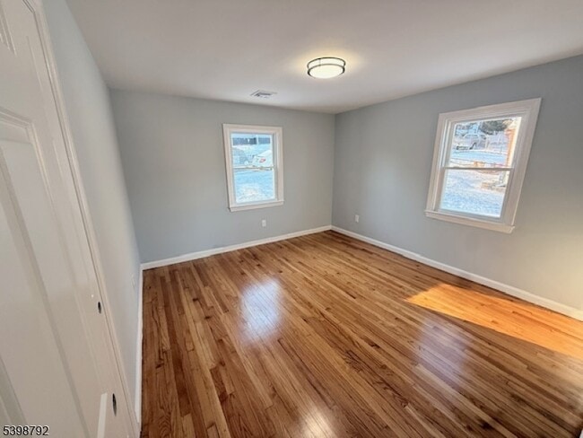 Building Photo - 83 Academy St