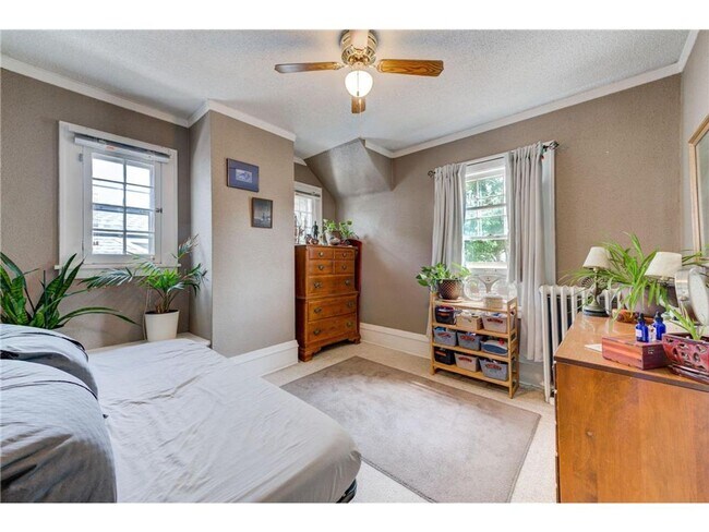 Building Photo - Gorgeous 6 Bedroom in Midway- June 2026 Mo...
