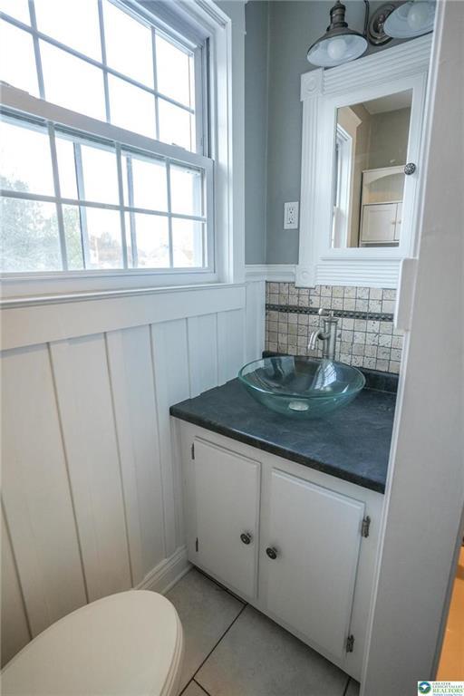 Building Photo - 628 Coal St