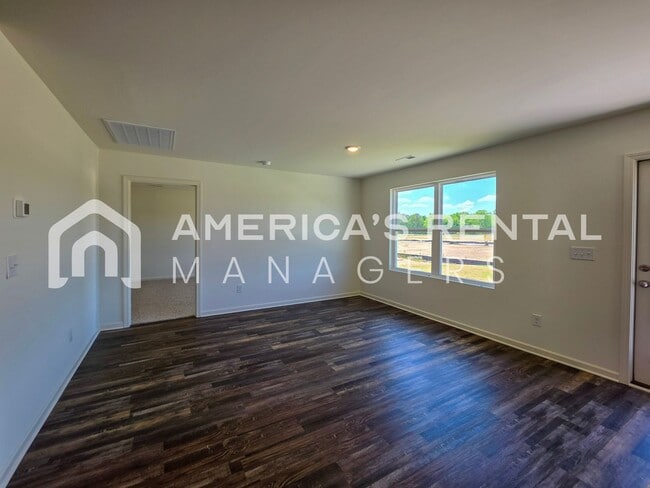 Building Photo - New Construction Home for Rent in Calera, AL - Timberline Community!