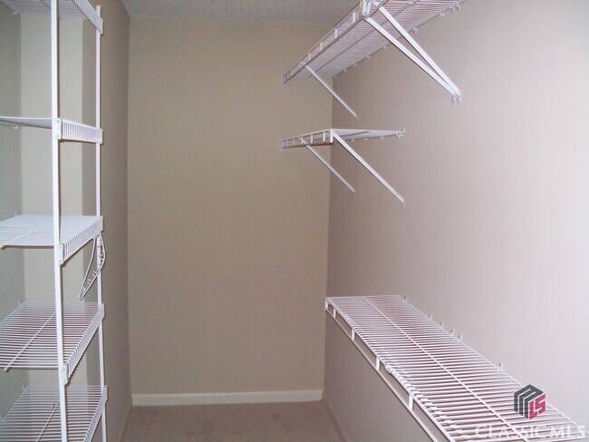 Building Photo - 170 Woodhaven Ridge