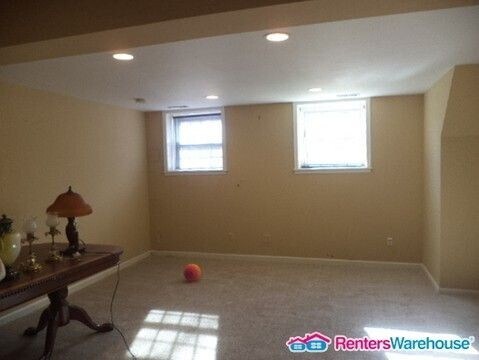 Building Photo - 5759 Richardson Mews Square