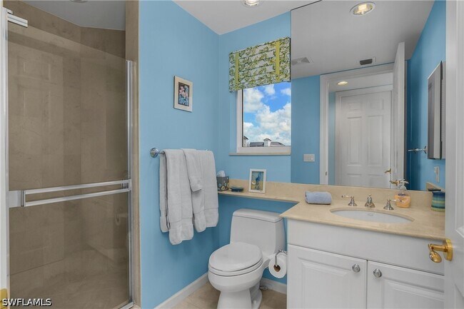 Building Photo - 8787 Bay Colony Dr