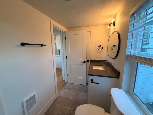 Building Photo - 17775 SW Alexander St