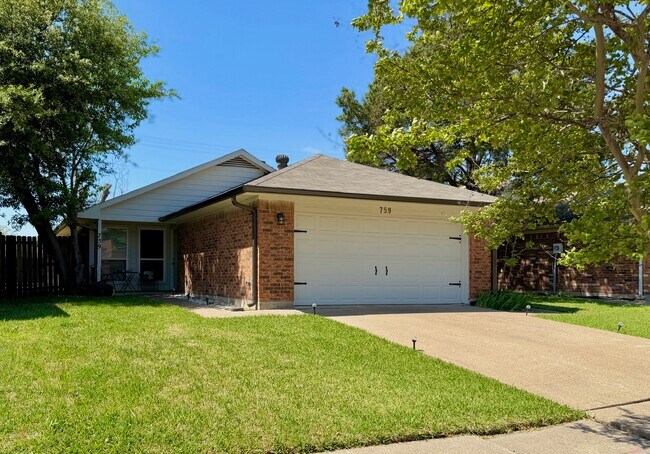 Building Photo - 759 Meadowcreek Ct