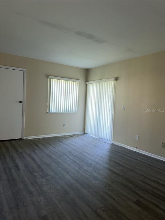 Building Photo - 261 Cypress Ln