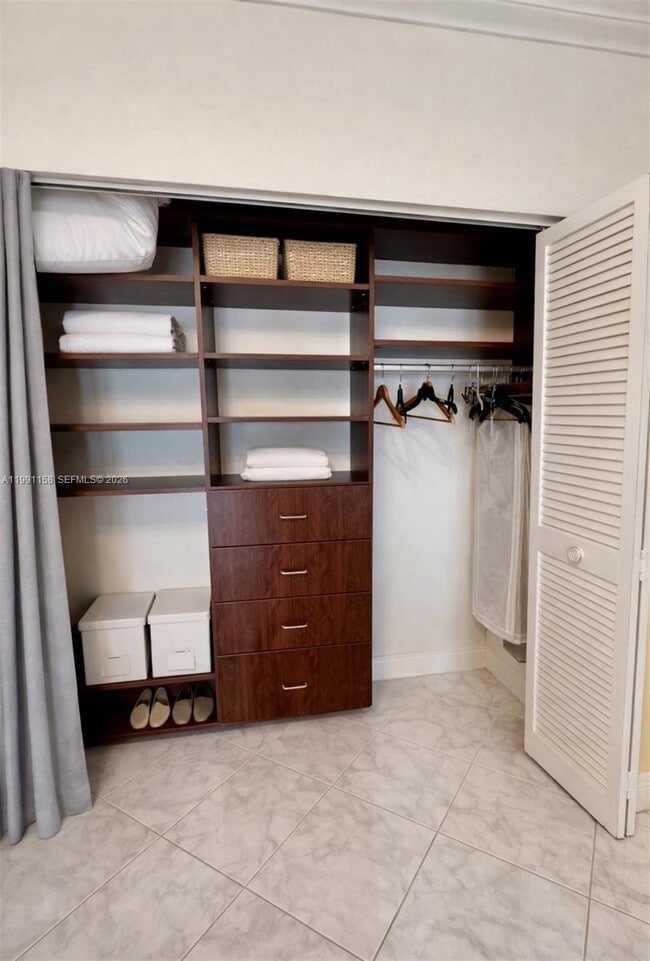 Building Photo - 1980 S Ocean Dr