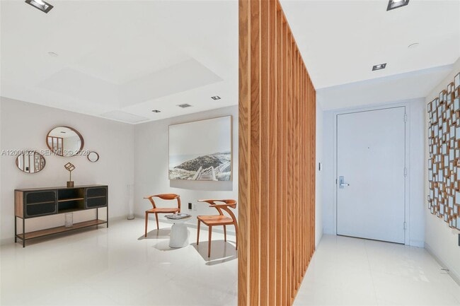 Building Photo - 465 Brickell Ave