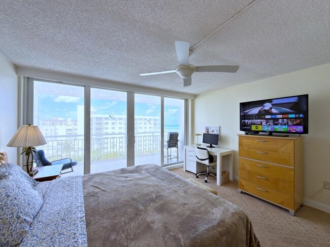 Building Photo - 3546 S Ocean Blvd