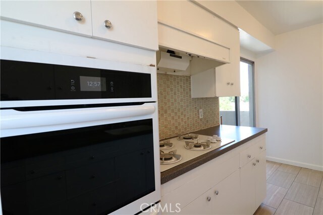 Building Photo - 6251 Coldwater Canyon Ave