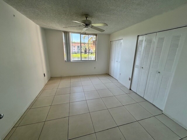 Building Photo - 12148 Saint Andrews Pl
