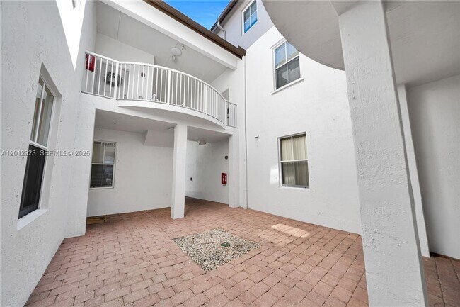 Building Photo - 4361 SW 160th Ave