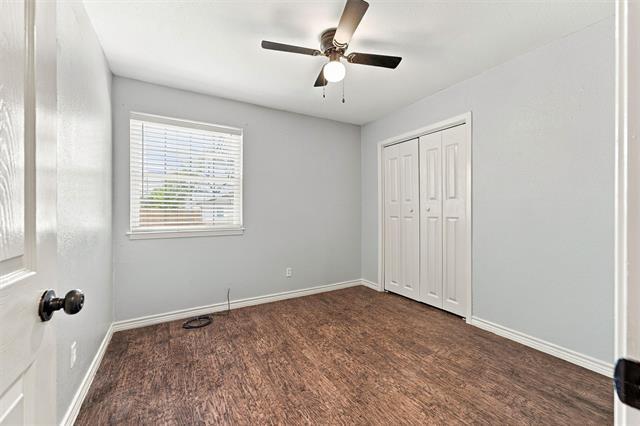 Building Photo - 208 N Hickory