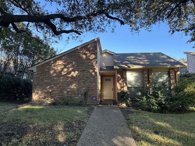 Primary Photo - 16412 Lauder Ln