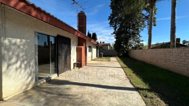 Building Photo - 24933 Otis Dr