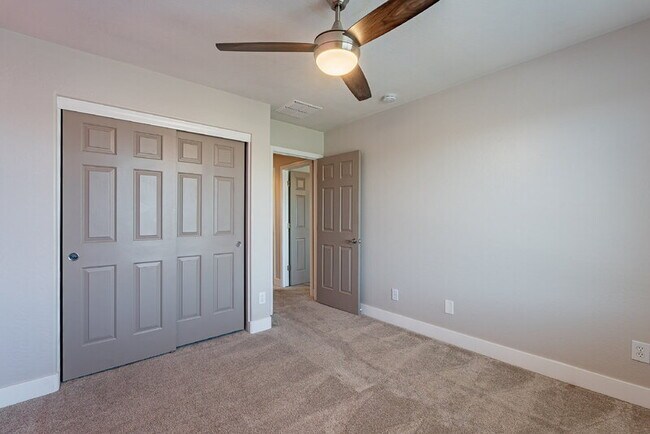 Building Photo - 7599 W Springfield Wy