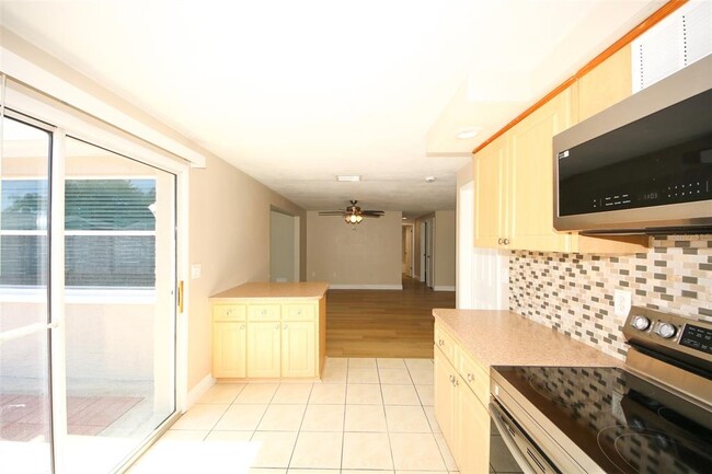 Building Photo - 4338 Tall Oak Ln