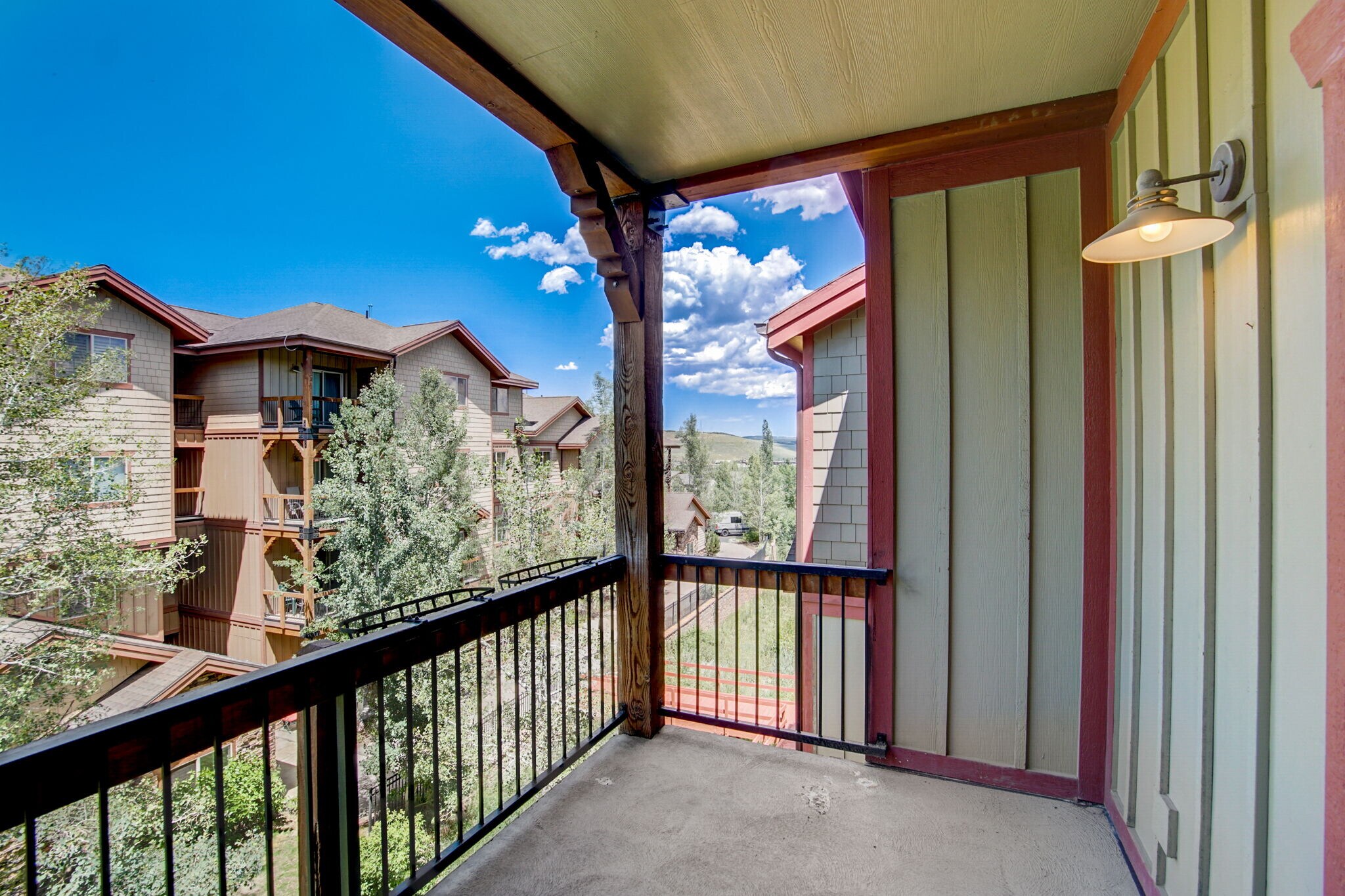 Building Photo - 5519 Lillehammer Ln