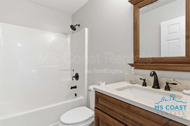 Building Photo - 14961 Greenwell Cir