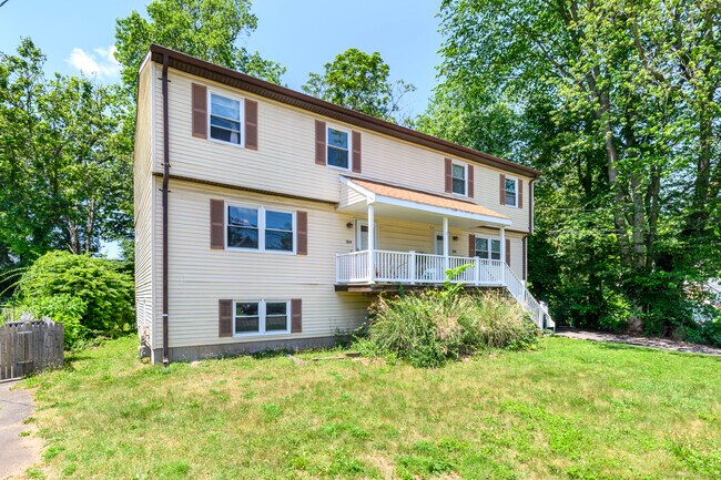 Building Photo - 364 Peck Ave