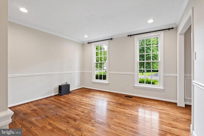 Building Photo - 6506 Bellamine Ct
