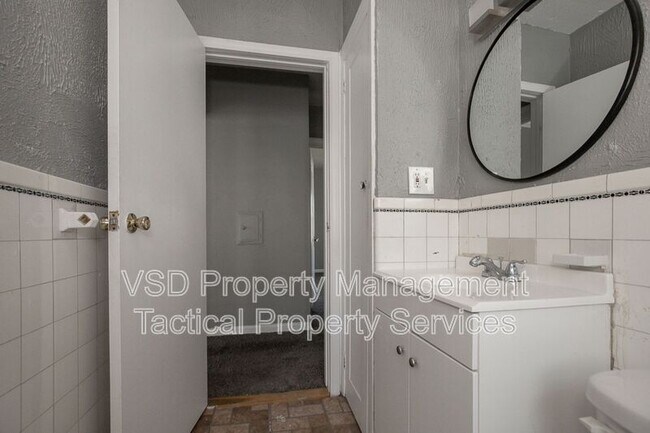 Building Photo - 14717 Milverton Rd