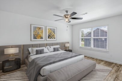 Building Photo - 547 W Pickens Rd