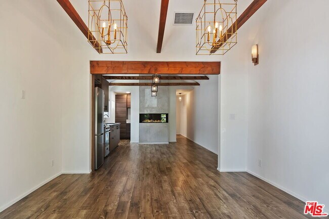 Building Photo - 3358 Silver Lake Blvd