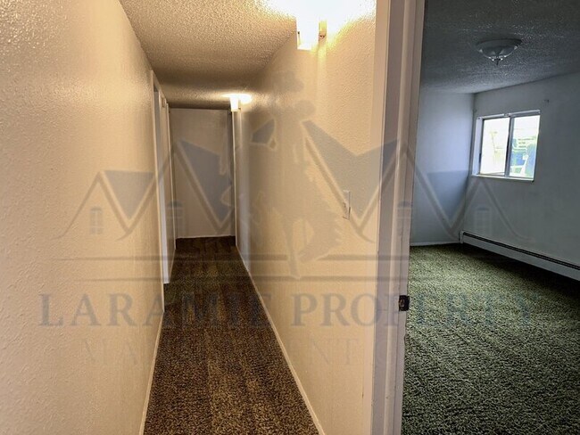Building Photo - 708 Downey St
