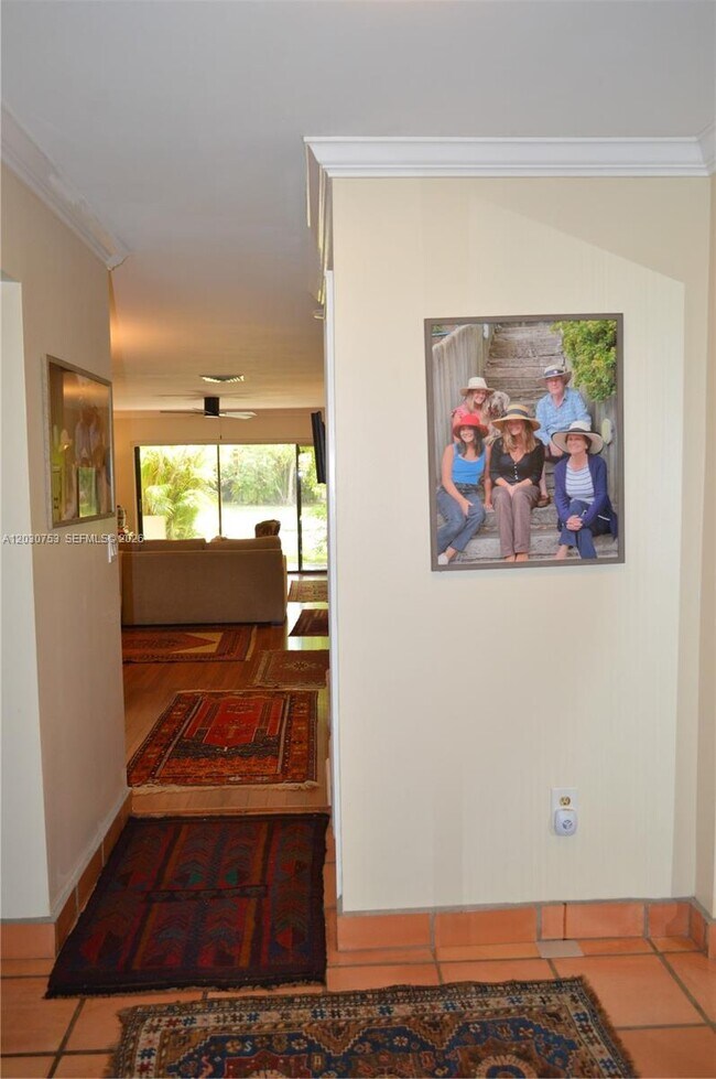 Building Photo - 3932 Estepona Ave