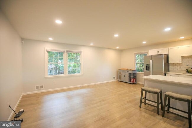 Building Photo - 4752 Carterwood Dr