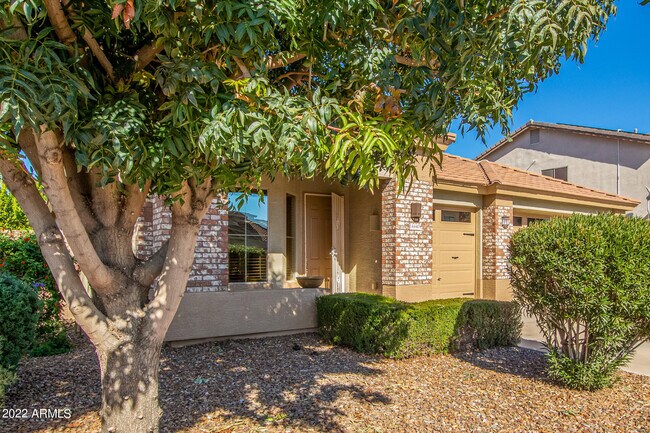 Building Photo - 14440 W Redfield Rd