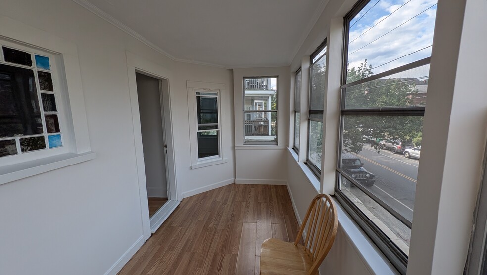 Building Photo - 294 Boston Ave