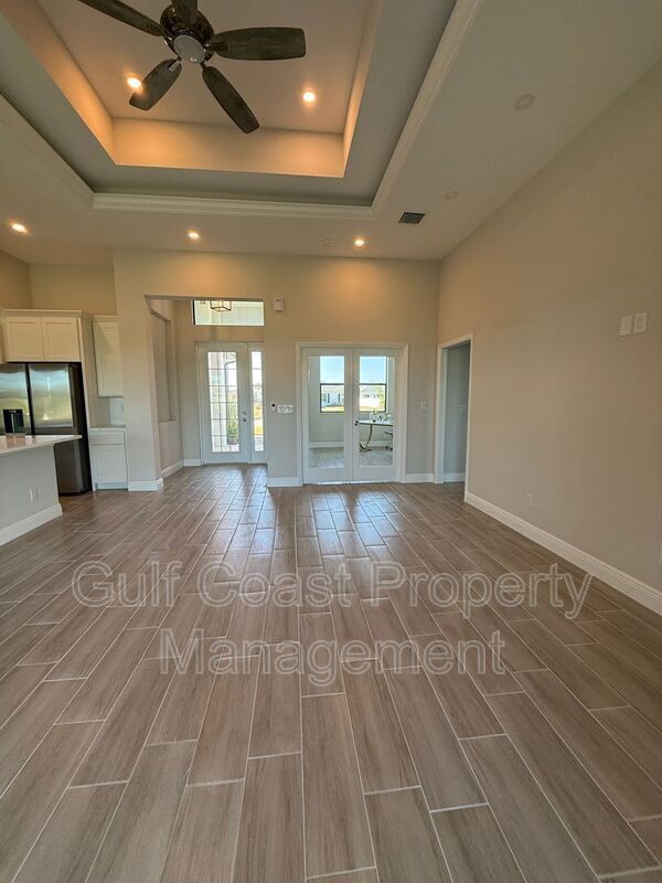 Building Photo - 1229 NE 19th Ave