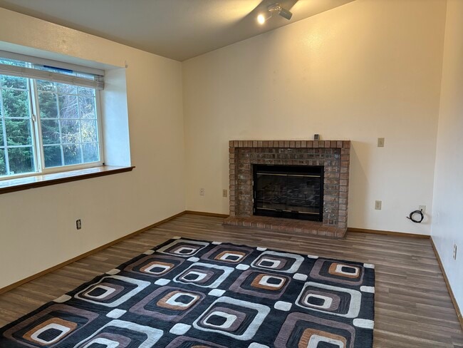 Building Photo - 4713 216th St Ct E