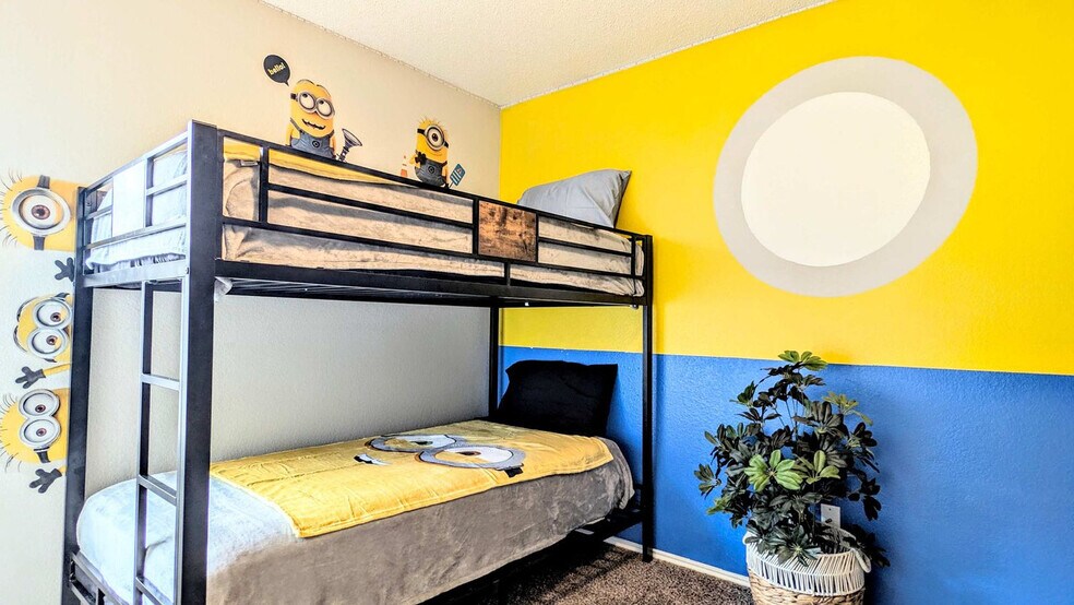Building Photo - 2321 Teddy Roosevelt Dr