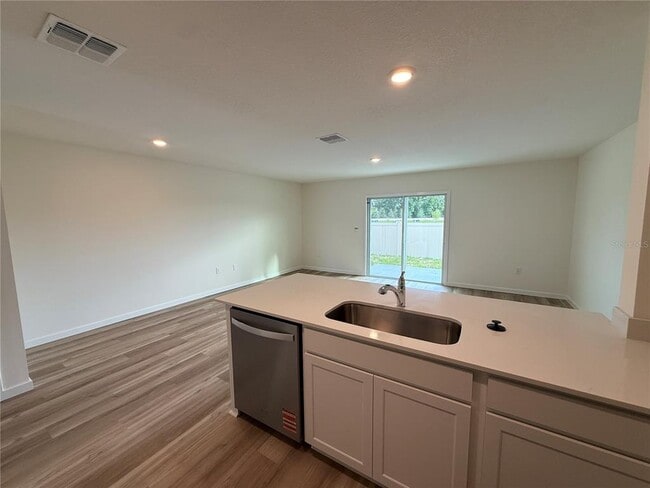 Building Photo - 6524 SW 82nd Lp