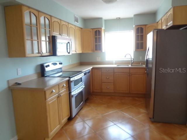 Building Photo - 1219 S Daytona Ave