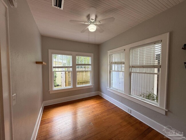 Building Photo - 1721 N 16th Ave