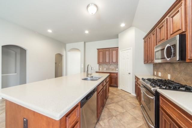 Building Photo - 2531 Pepperidge Dr