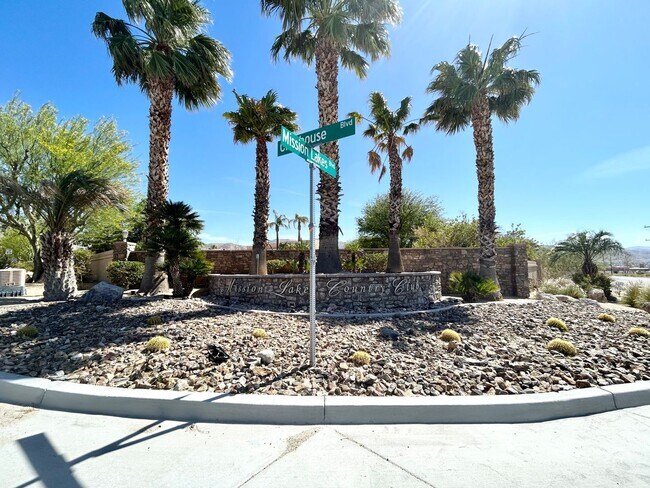 Building Photo - AVAILABLE NOW!! 1 BEDROOM 1 BATHROOM CONDO IN MISSION LAKES DESERT HOT SPRINGS