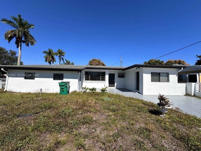 Building Photo - 1631 NW 175th St