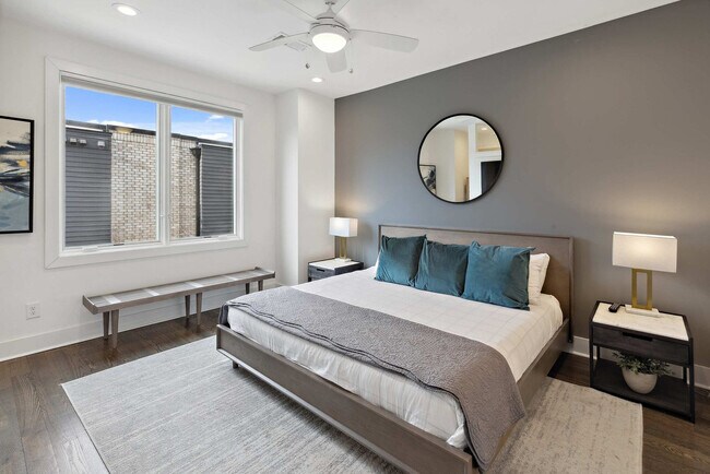 Building Photo - 3206 West End Cir