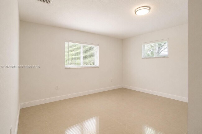 Building Photo - 9421 SW 150th St
