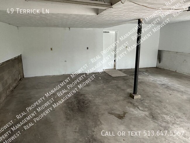 Building Photo - 49 Terrick Ln