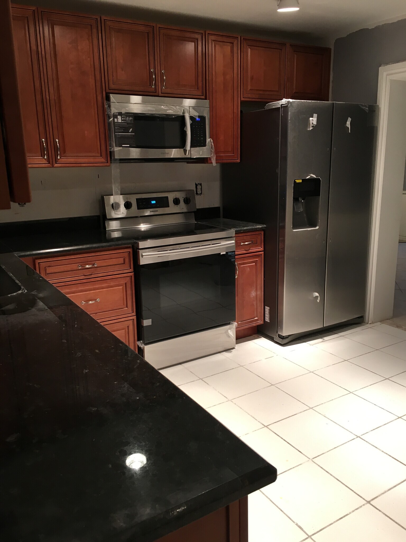 Fresh and clean kitchen - 71 18th Ave S