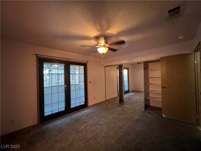 Building Photo - 5070 Jeffreys St